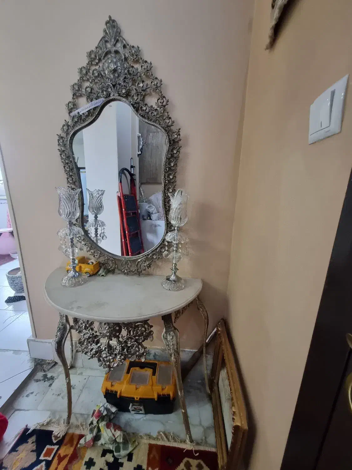 آینه و شمعدان|آینه|مشهد, عبادی|دیوار