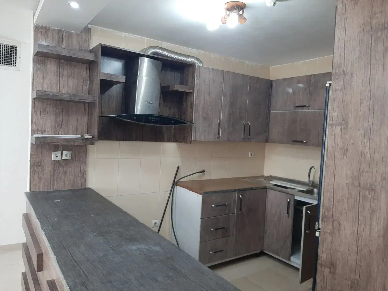 اهورا2خوابه 2c74متری|فروش آپارتمان|فولادشهر, C2|دیوار