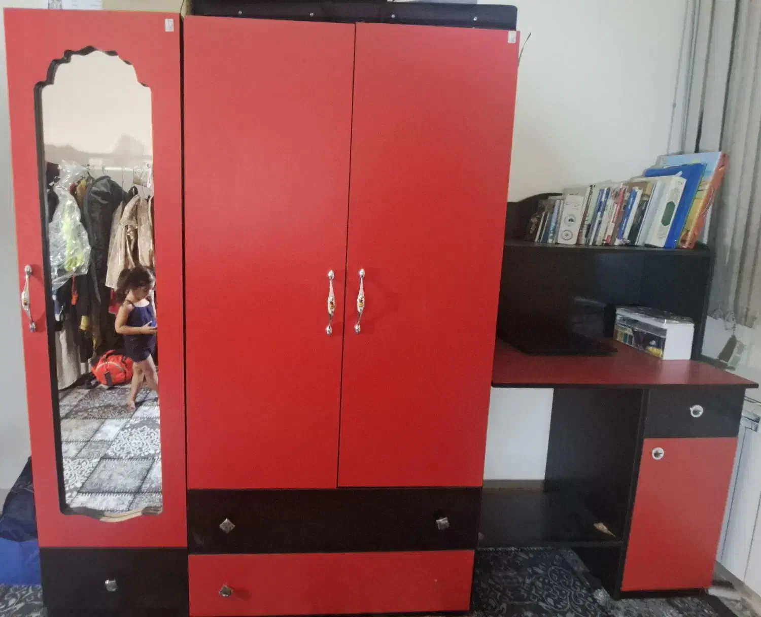 میز کامپیوتر وکمد لباس|جاکفشی، کمد، دراور|قزوین, |دیوار