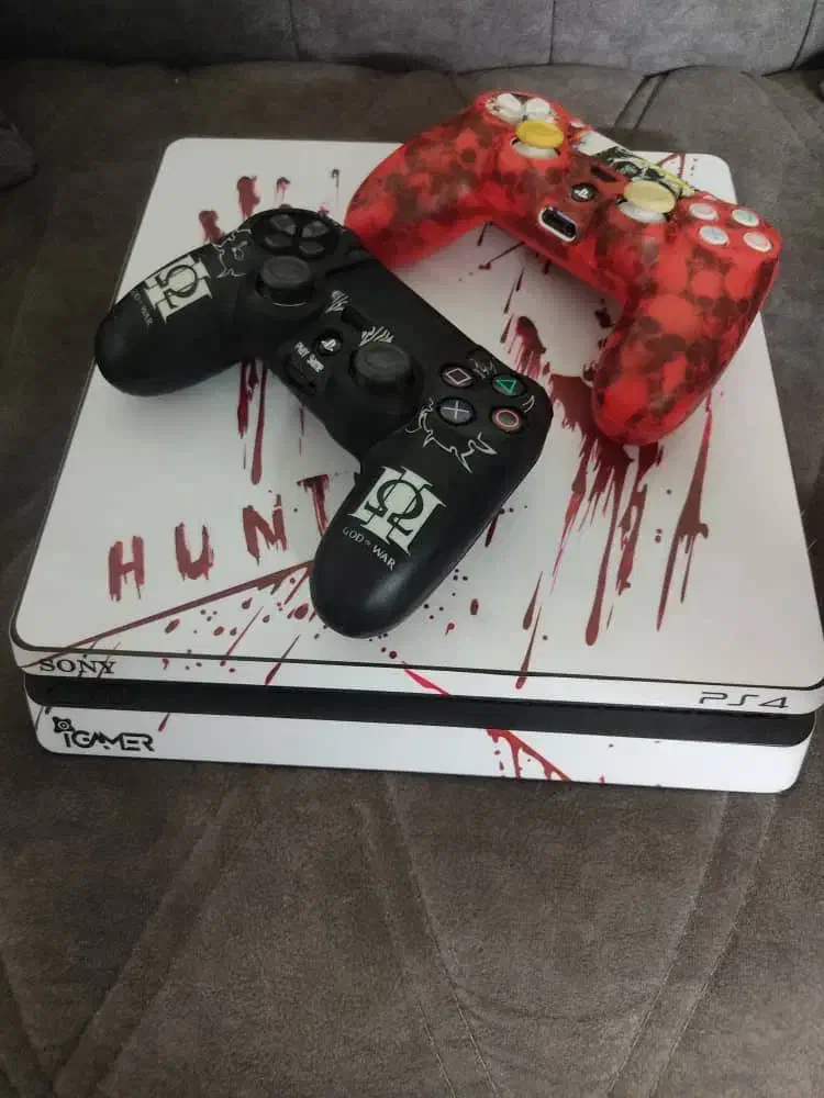 Ps4 slim|کنسول، بازی ویدئویی و آنلاین|ری, شهادت|دیوار