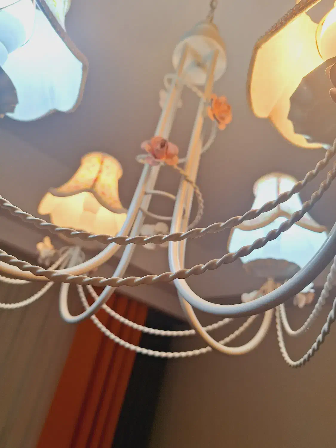 لوستر ۴ شاخه|لوستر و چراغ آویز|تهران, سازمان برنامه جنوبی|دیوار