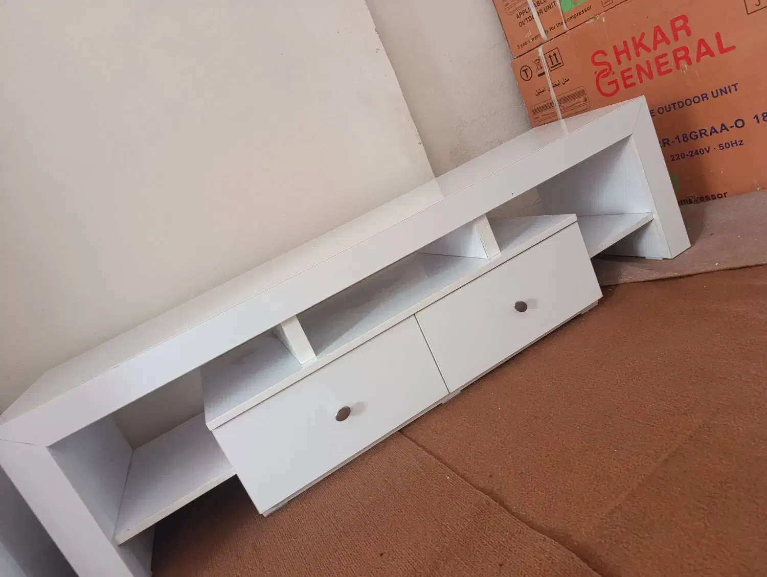 میز تلوزیونی|میز تلویزیون|گمیشان, |دیوار