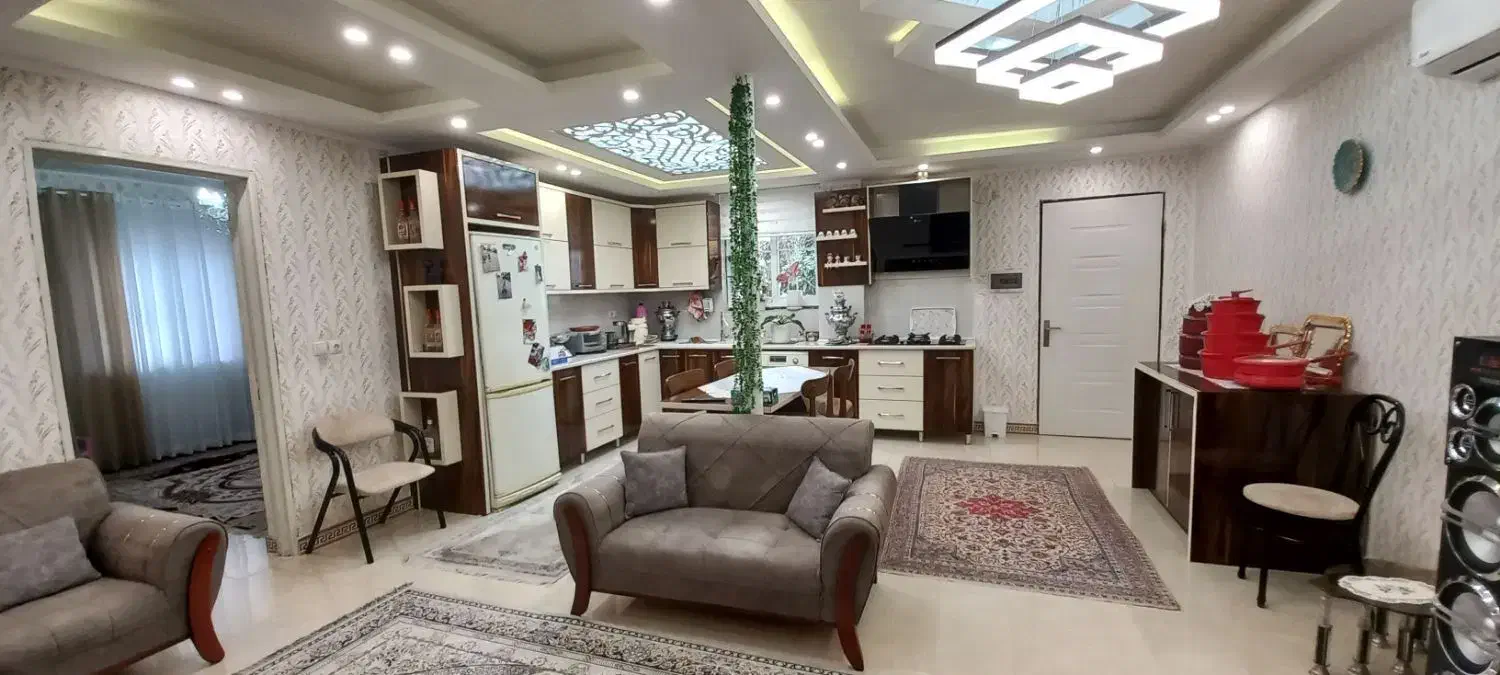 *ویلا نقلی و شیک نوساز نزدیک شهر رشت*|فروش خانه و ویلا|رشت, حومه رشت|دیوار