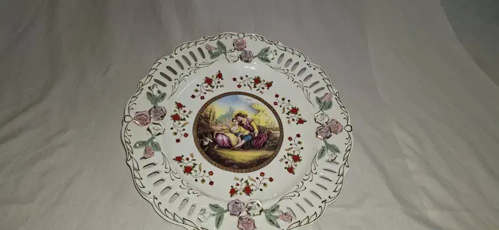 دیس گل برجسته دور تور|ظروف سرو و پذیرایی|ری, شهید بهشتی|دیوار