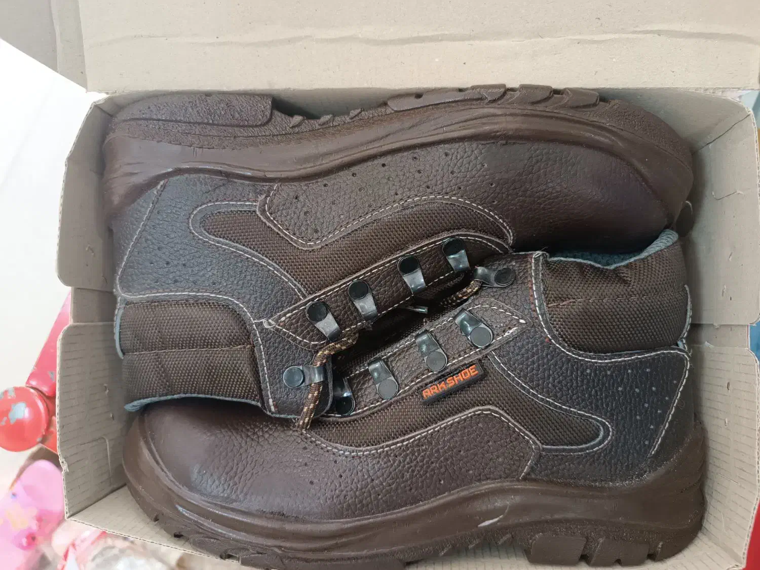 کفش کار ایمنی جلو فلز|کیف، کفش، کمربند|فسا, |دیوار