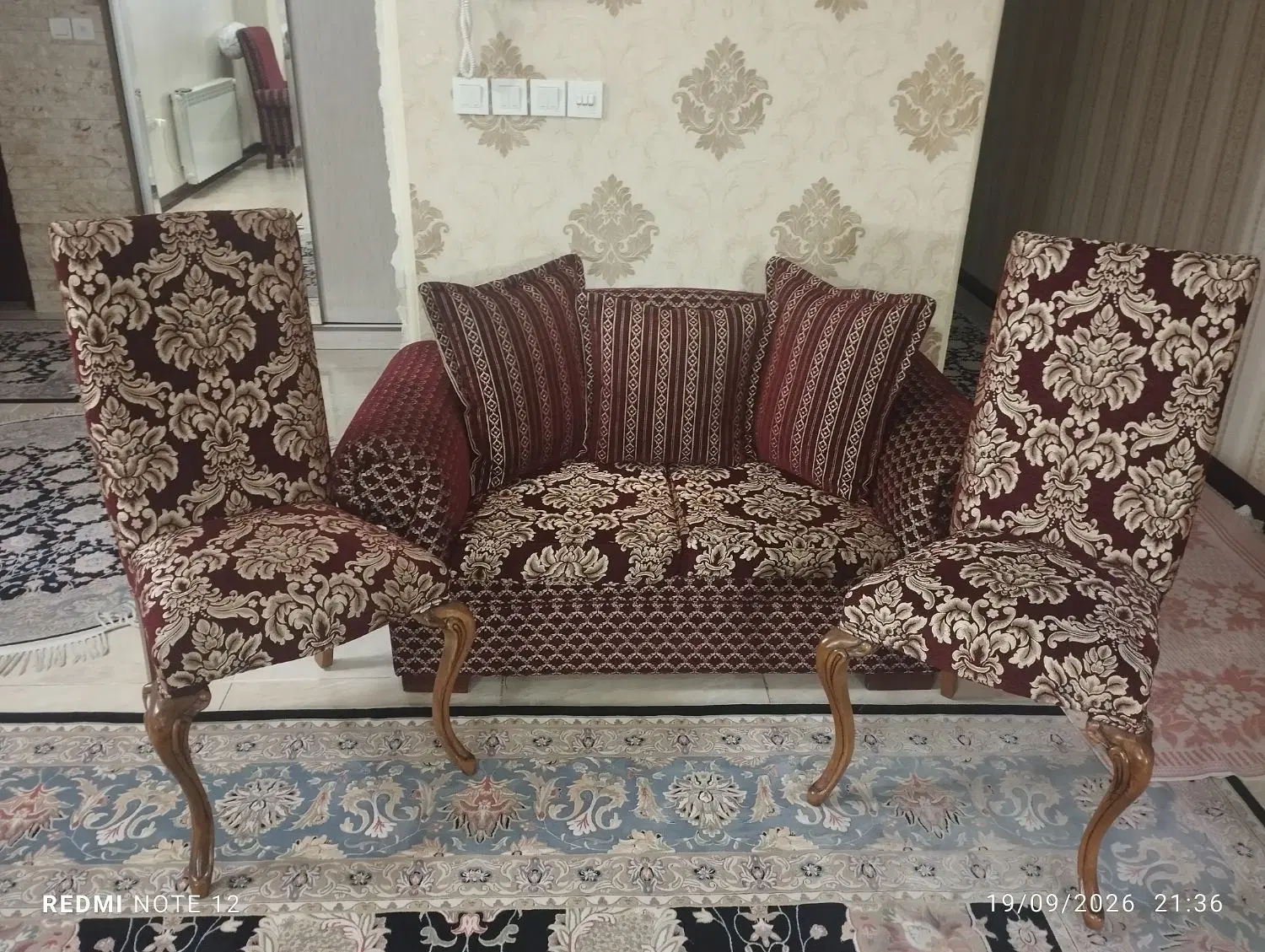 مبلمان ۹ نفره و میز ناهار خوری ۸ نفره|مبلمان خانگی و میز عسلی|تهران, دولتآباد|دیوار