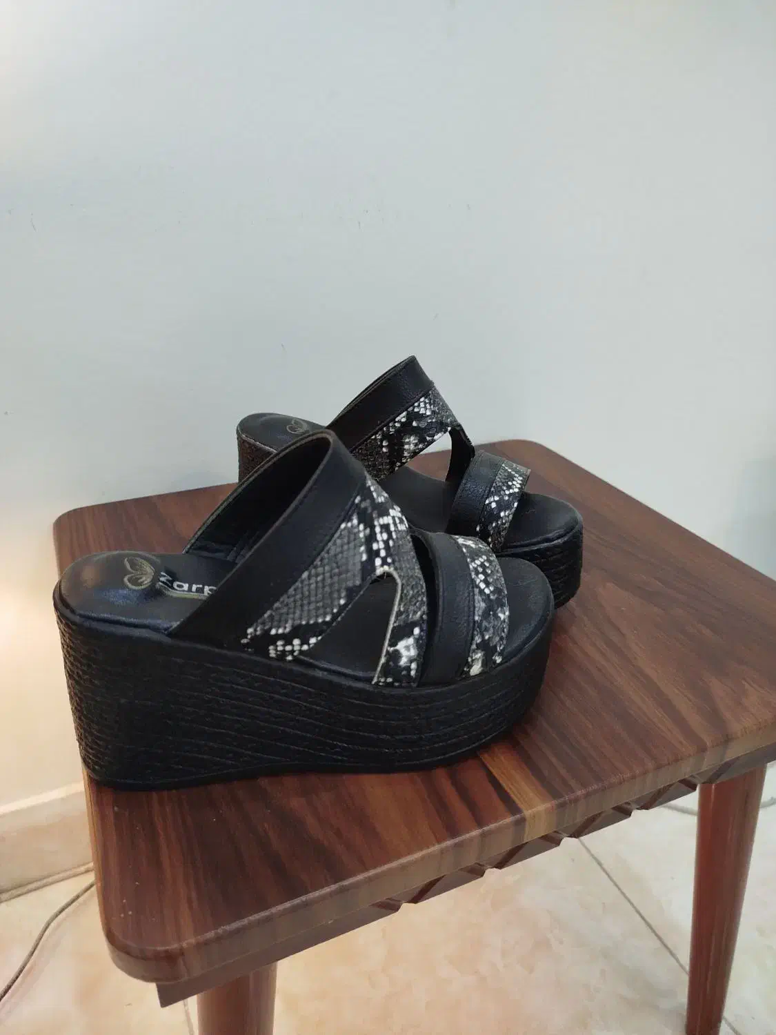 صندل فوق العاده شیک و نوسایز۳۷|کیف، کفش، کمربند|رشت, یخسازی|دیوار