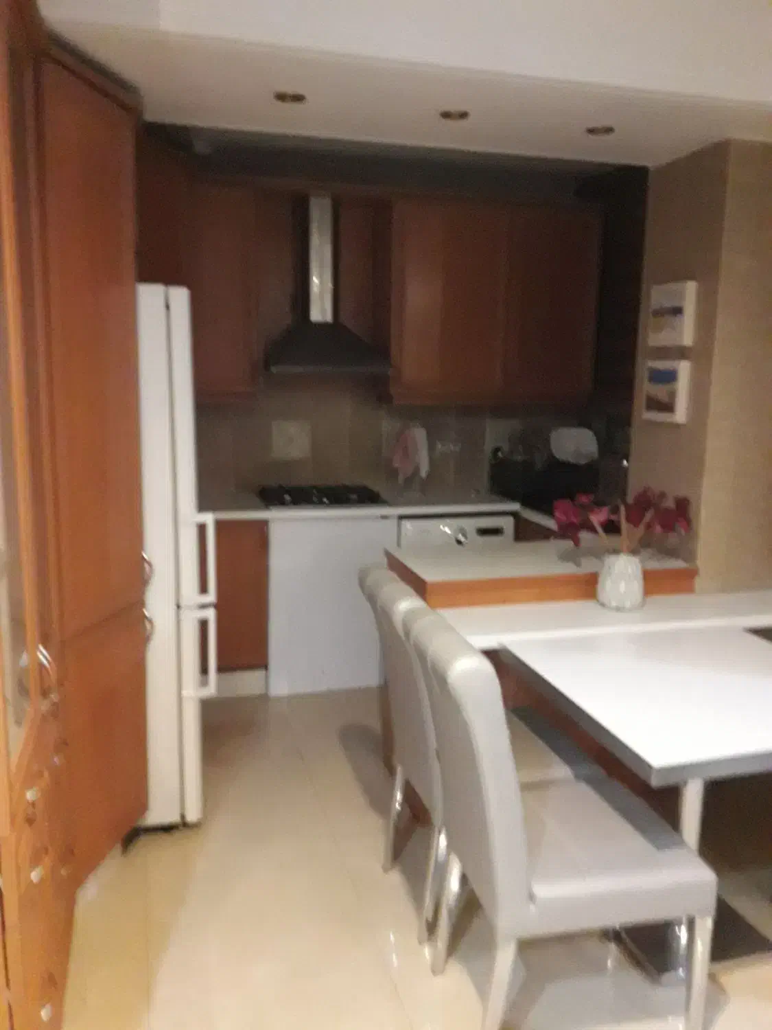 فرشته ۸۵متر مجردی مبله کامل