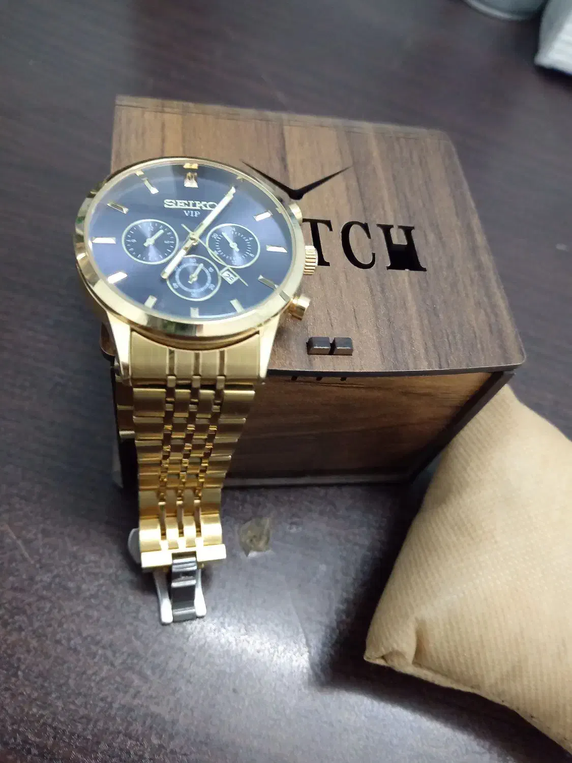 ساعت مچی|ساعت|قوچان, |دیوار