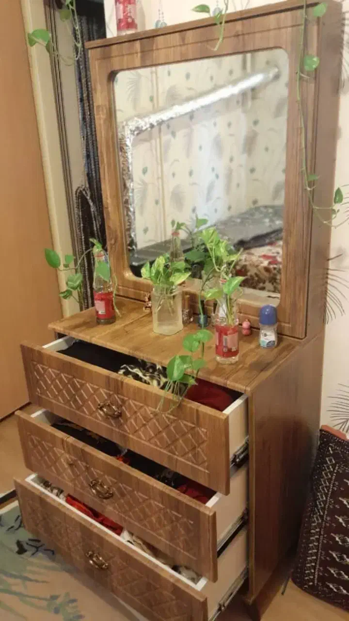 دراور آیینه دار|جاکفشی، کمد، دراور|لاهیجان, گلستان|دیوار