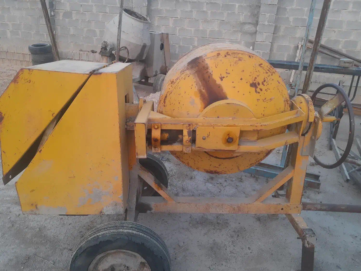 خلاطه گازوییلی|مصالح و تجهیزات ساختمان|جهرم, |دیوار