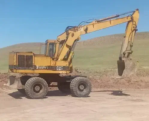 بیل کاترپیلار لاستیکی مدل 1998|خودرو سنگین|تهران, اکباتان|دیوار