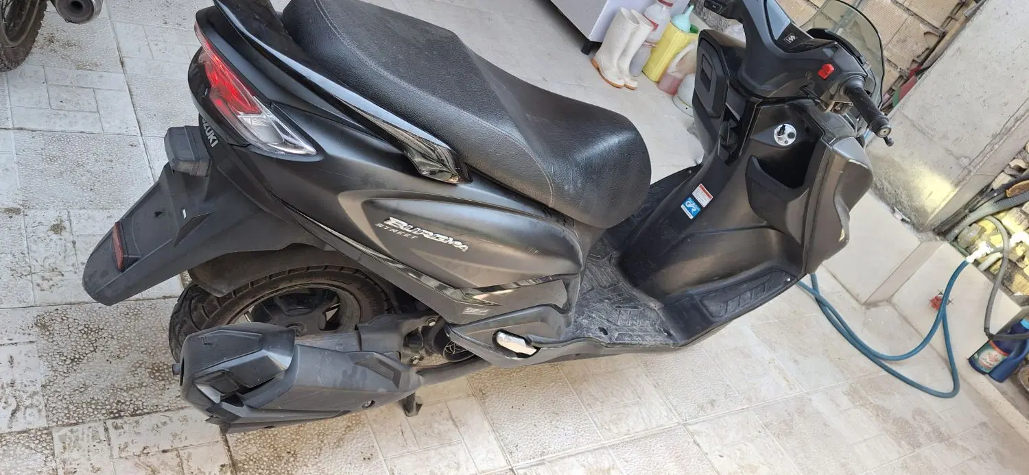 burgman 125 2022|موتورسیکلت|دیلم, |دیوار