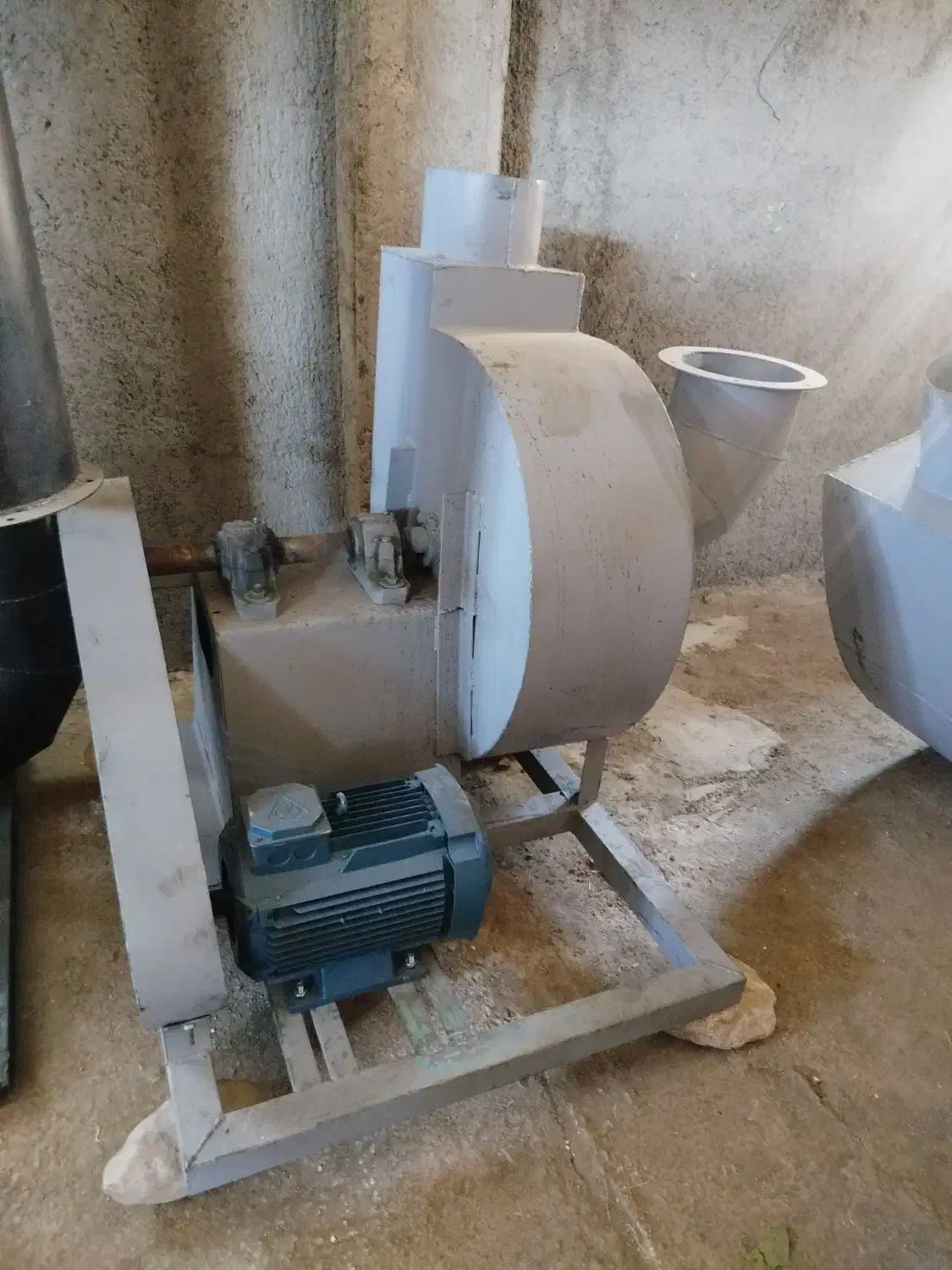 دستگاه تولید زغال فشرده|ماشین‌آلات صنعتی|بجنورد, |دیوار