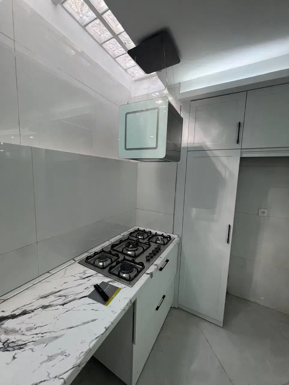 ۵۵متر زیرهمکف فول بازسازی یک خواب مستر در حد نوساز