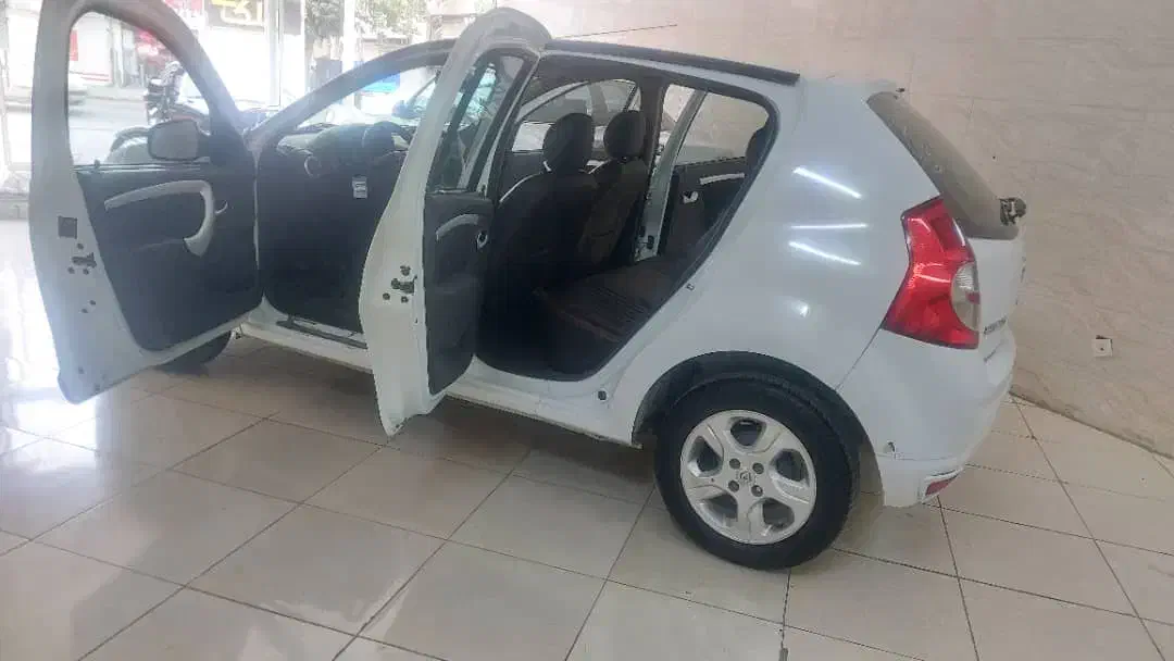 ساندرو۹۶|خودرو سواری و وانت|مشهد, خواجه ربیع|دیوار