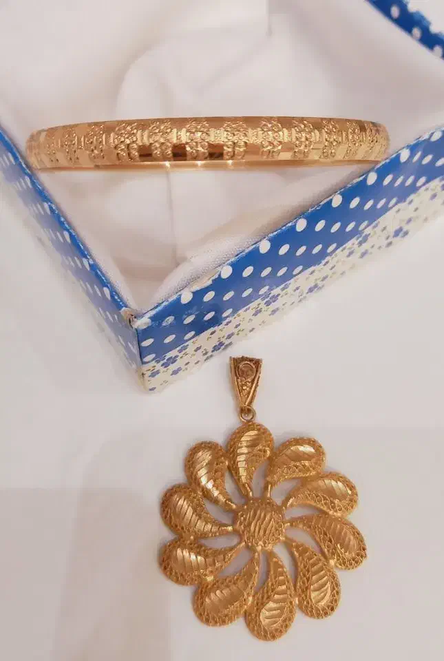 مدال طلا و النگو سایز ۳|جواهرات|همدان, |دیوار