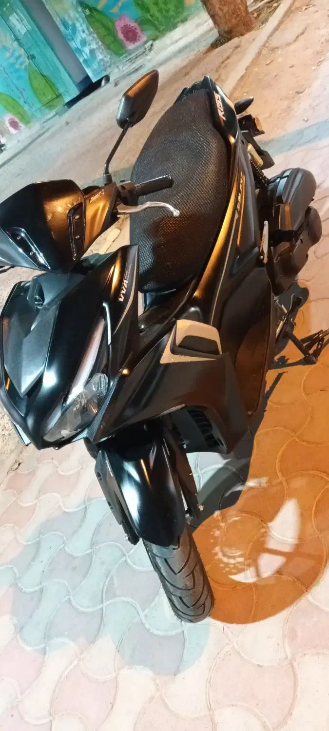 موتور آیروکس طرح گلکسی|موتورسیکلت|شیراز, کوهستان|دیوار