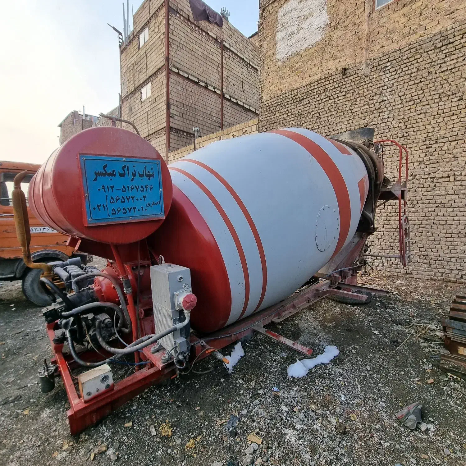 دیگ میکسر بتن ۹/۵ متری|ماشین‌آلات صنعتی|مشهد, مهدی آباد (بلوار توس)|دیوار