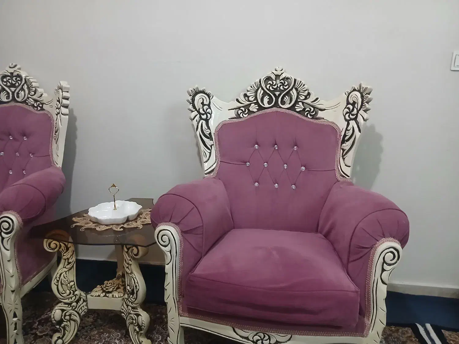 مبل سلطنتی ۷ نفره و عسلی|مبلمان خانگی و میز عسلی|اسلامشهر, شهرک محمدیه|دیوار