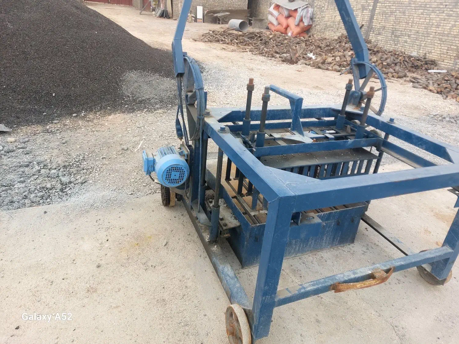 دستگاه بلوک لیکا|ماشین‌آلات صنعتی|اهواز, کوی مندلی(سه راه خرمشهر)|دیوار