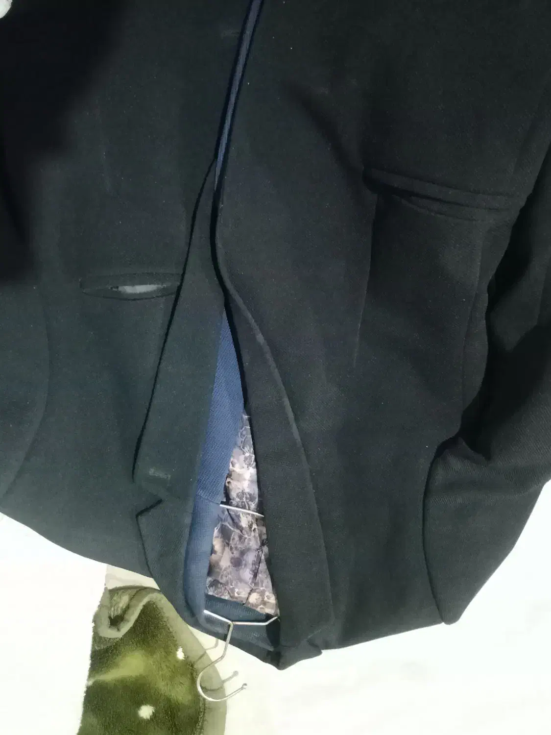 کت تک|لباس|شیراز, شهرک ترکان|دیوار