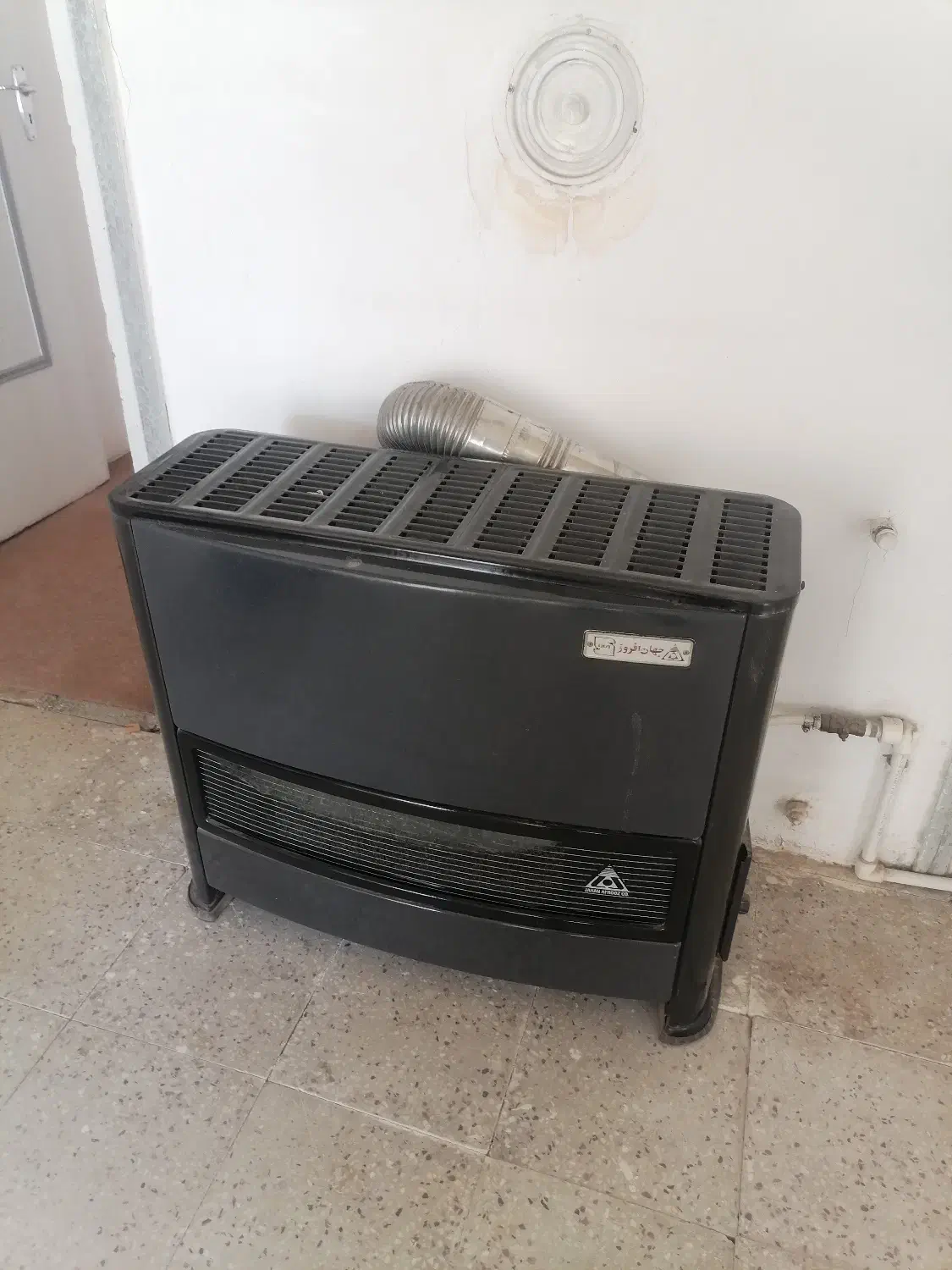 فروش  لباسشویی و بخاری گازی با قیمت مناسب|ماشین لباسشویی و خشک‌کن لباس|سنندج, |دیوار