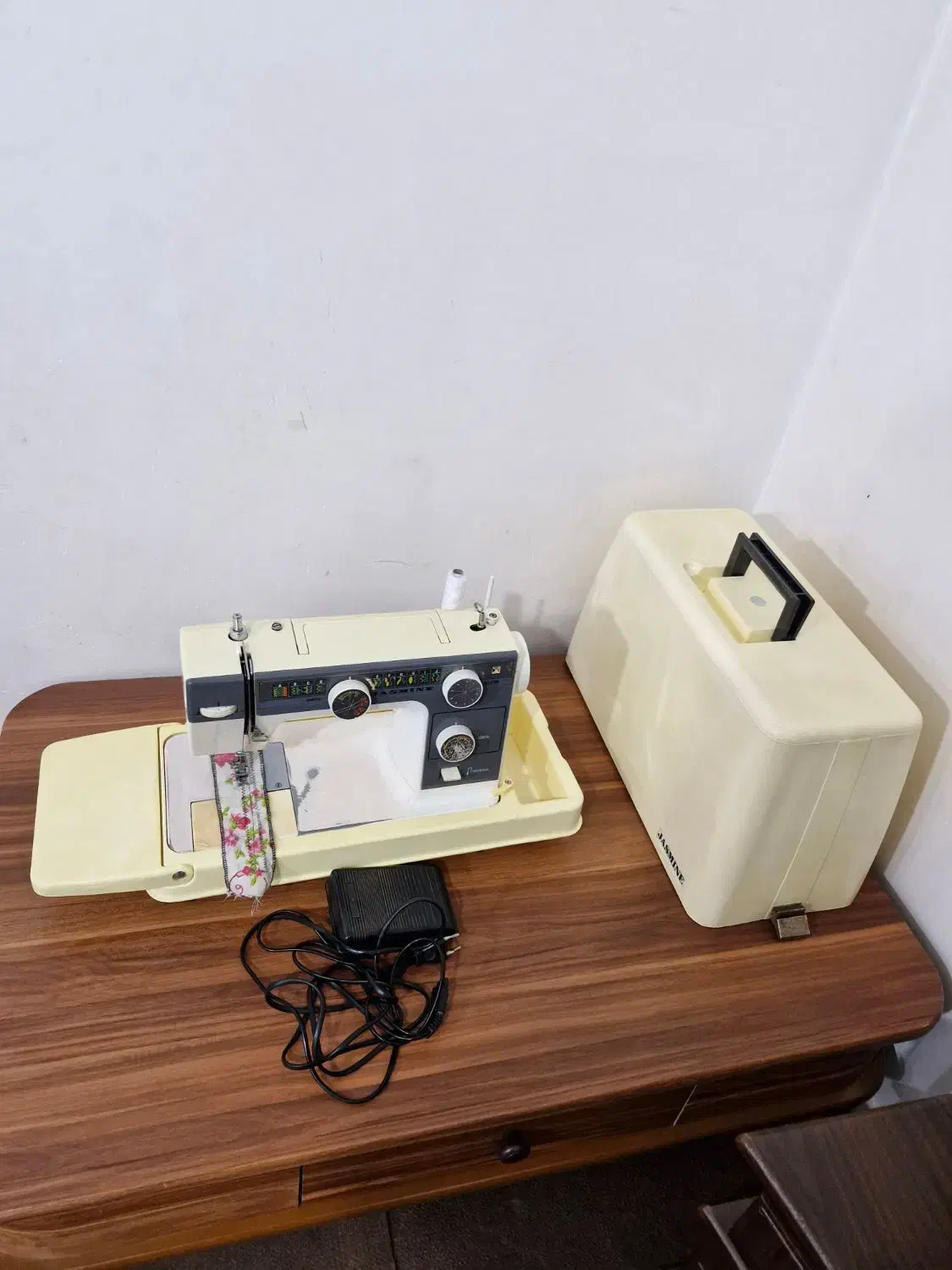 چرخ خیاطی ژانومه اصل|چرخ خیاطی و ریسندگی|بوکان, |دیوار