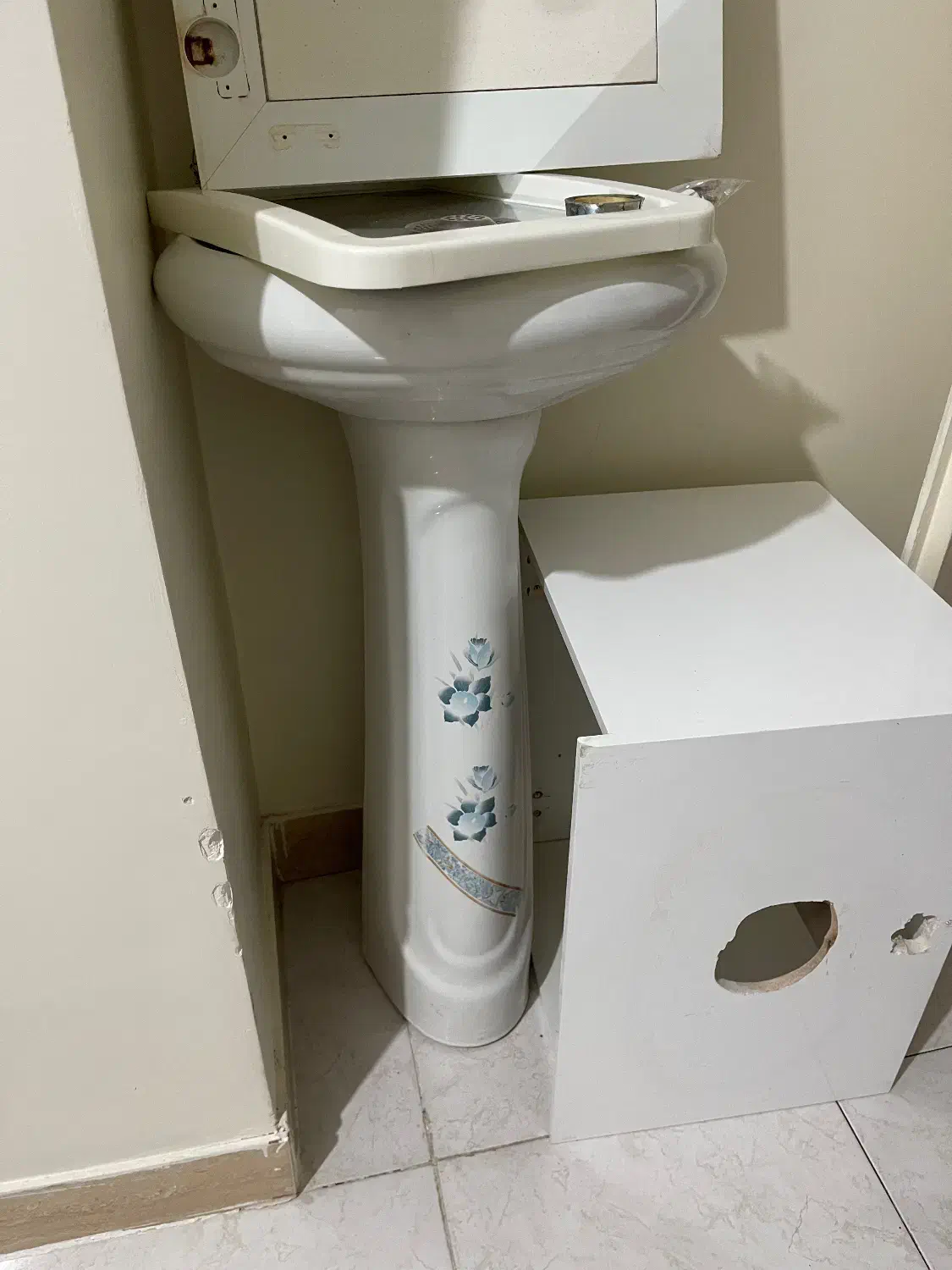 دو عدد روشویی|لوازم سرویس بهداشتی|قدس, شهر‌قدس|دیوار