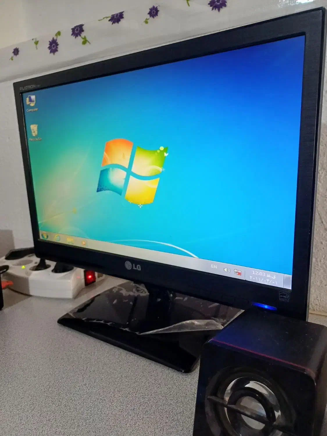 کامپیوتر ال جی به صورت توافقی همراه میز ...|رایانه رومیزی|ایلام, |دیوار