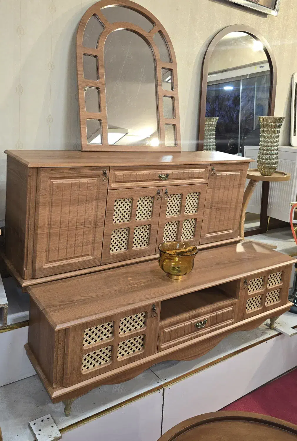 کنسول آینه آنتیک و صنم|بوفه، ویترین، کنسول|تهران, صاحب الزمان|دیوار