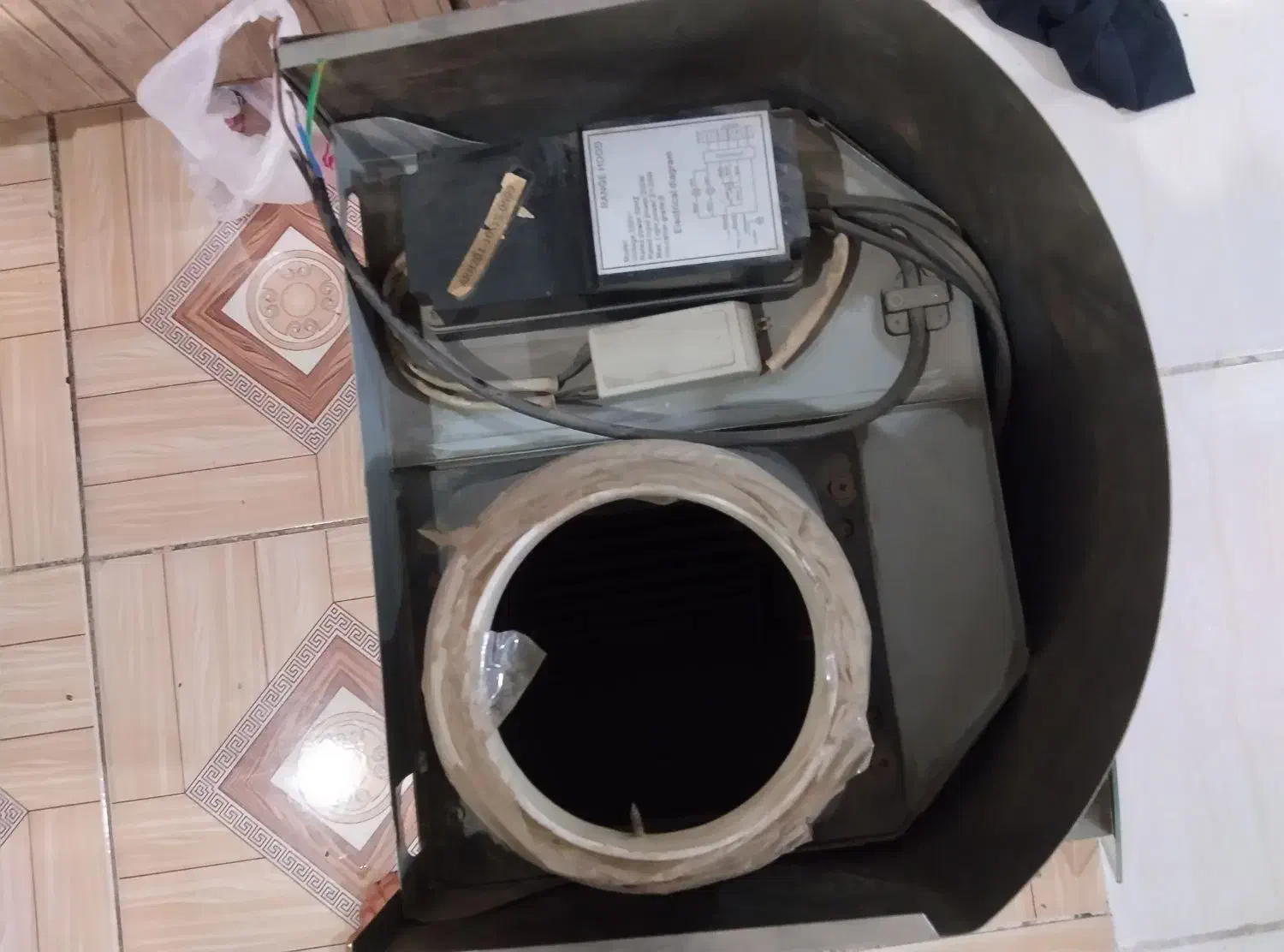 هود سالم|هود|نسیم‌شهر, |دیوار