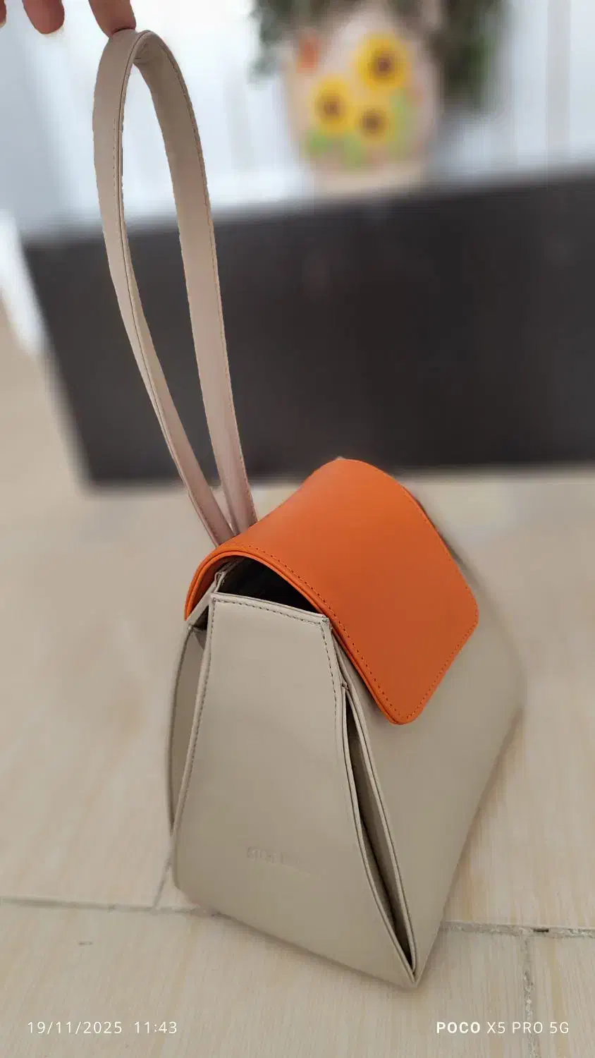 یک عدد کیف خوشگل و خاص|کیف، کفش، کمربند|سبزوار, پاسداران|دیوار