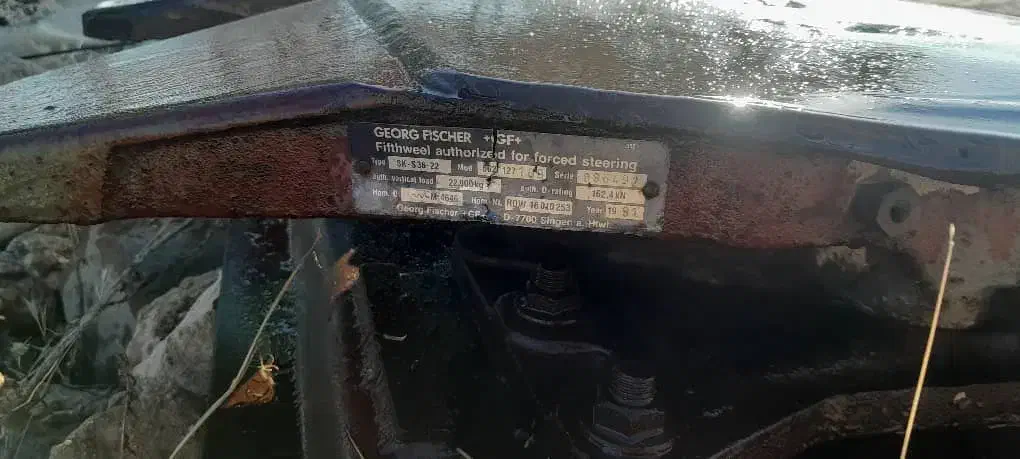 ریش تریلی کشنده|قطعات یدکی و لوازم جانبی|باوی, |دیوار