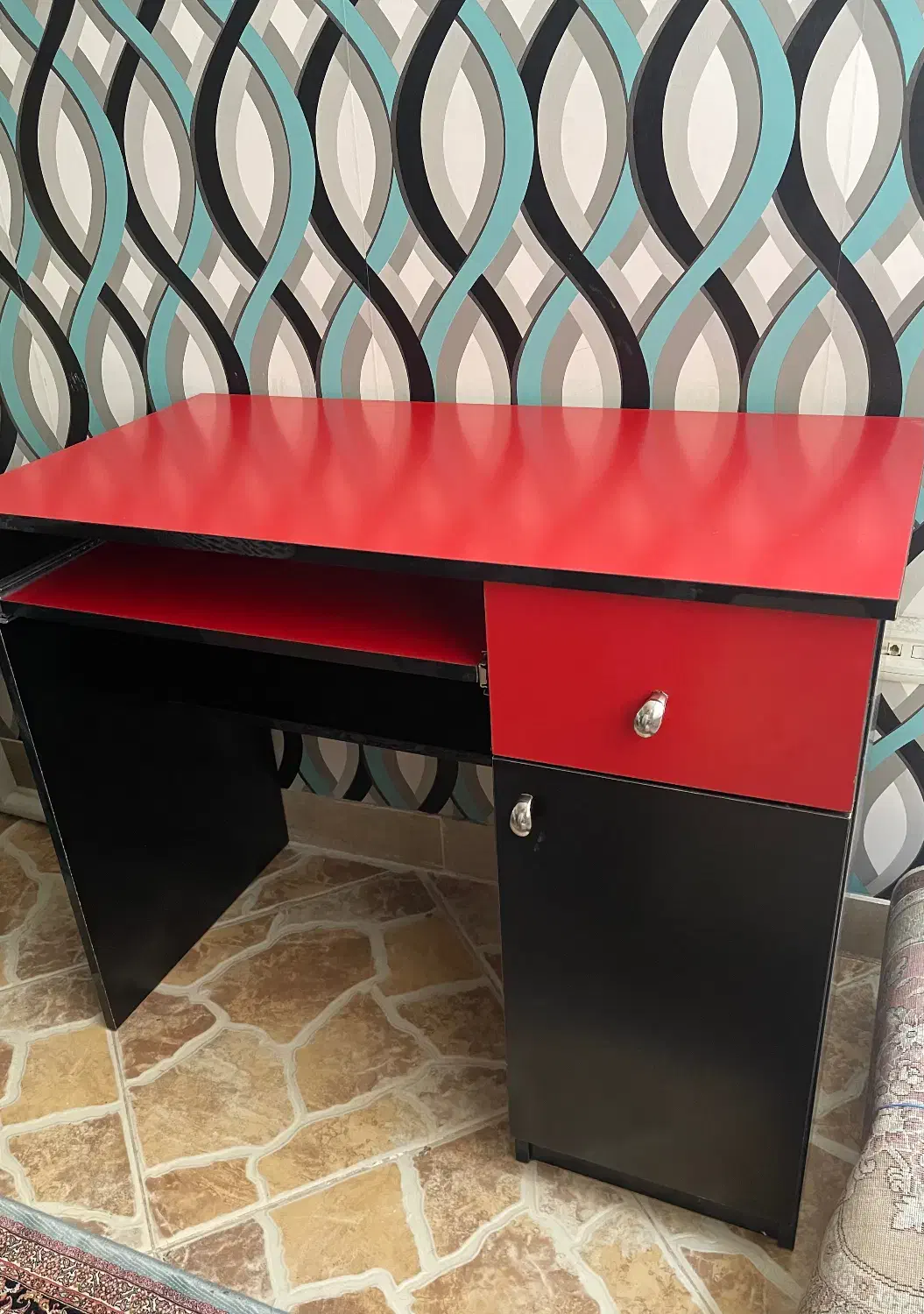 میز تحریر|میز تحریر و کامپیوتر|اراک, |دیوار