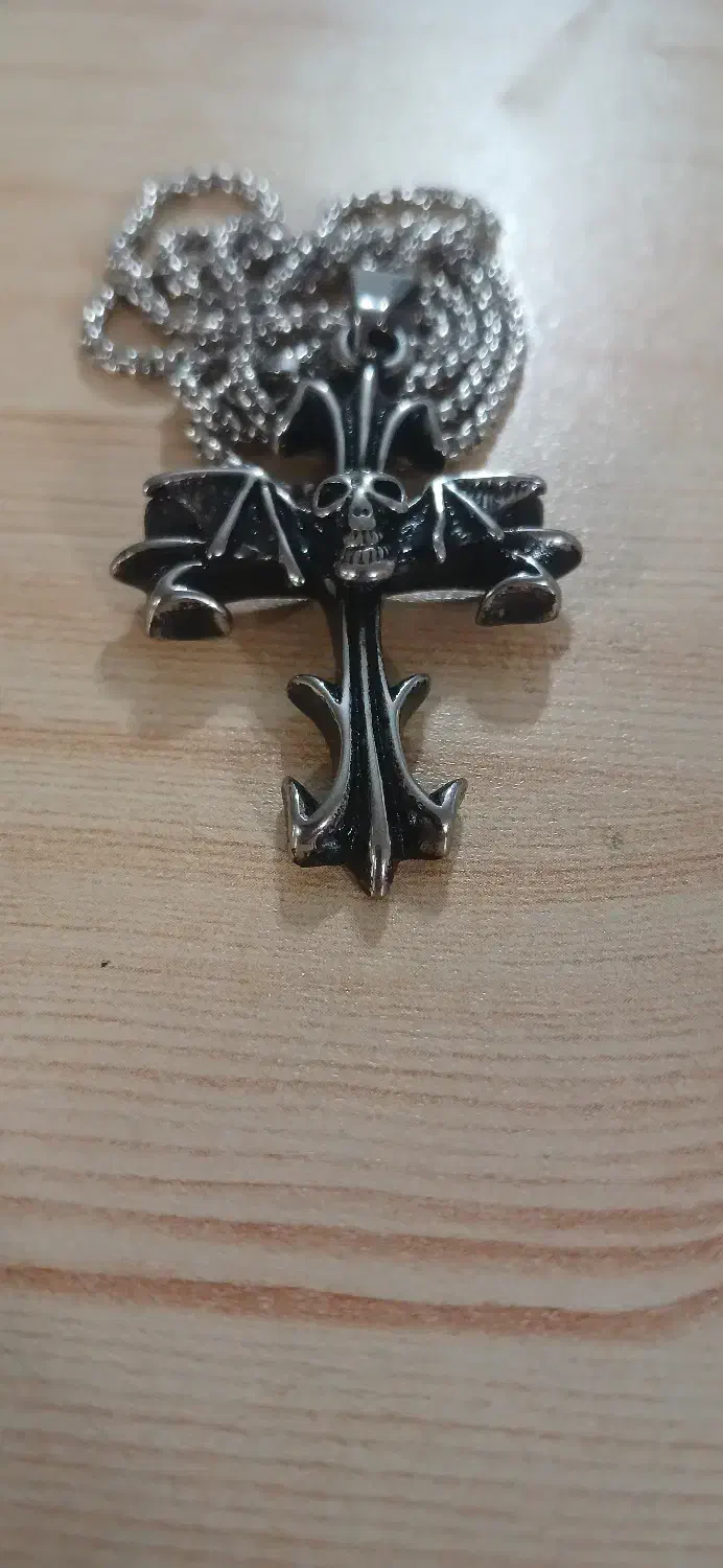 گردن بند مردانه صلیب و انگشتر مفصلی طرح اسکلتی|بدلیجات|اصفهان, عسگریه|دیوار