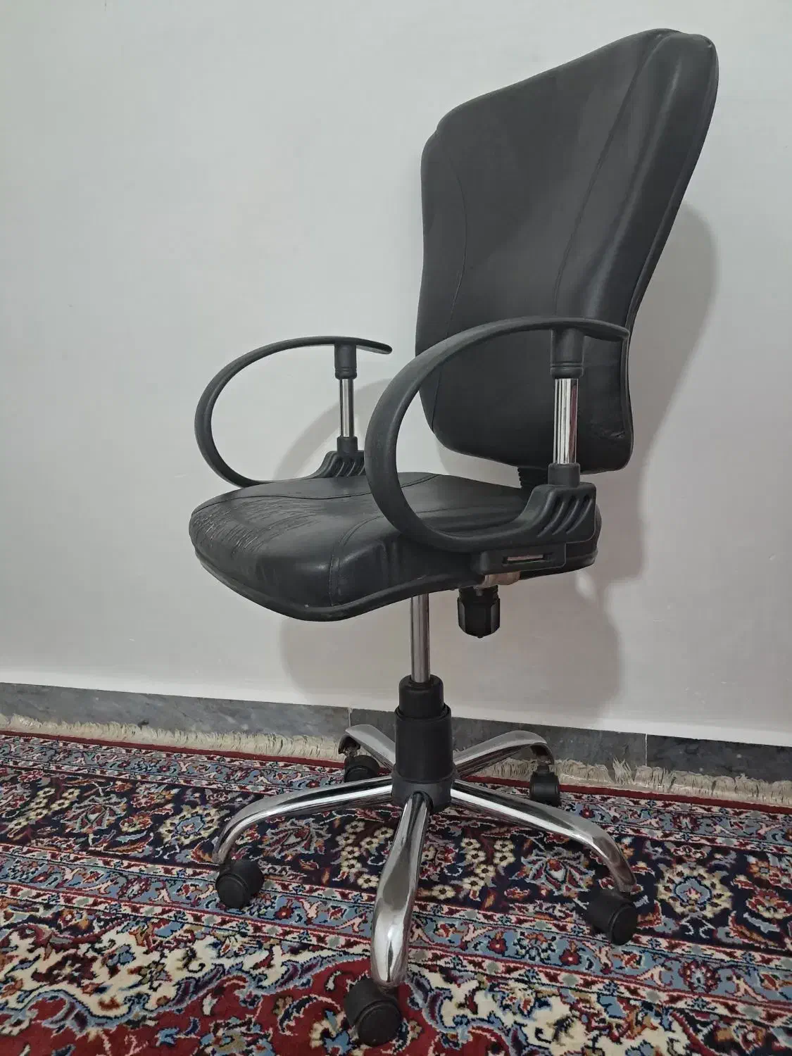 صندلی|صندلی و نیمکت|شوشتر, |دیوار