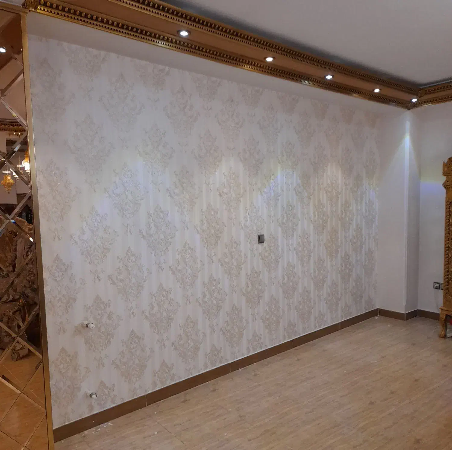 فروش انواع کاغذ دیواری اقتصادی و باکیفیت خارجی|مصالح و تجهیزات ساختمان|رشت, جهاد|دیوار