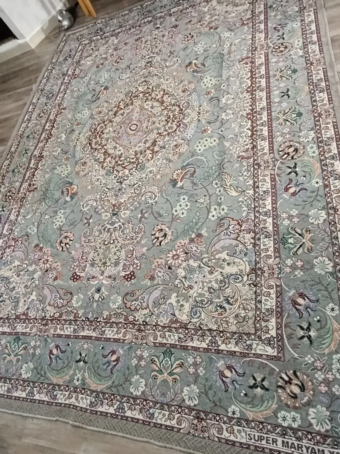 روفرشئ یزد|روفرشی|رشت, توشیبا|دیوار