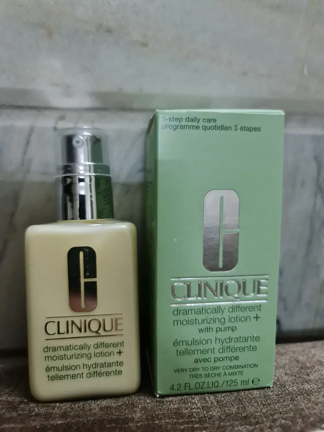 آبرسان کلینیک|آرایشی، بهداشتی، درمانی|قم, باجک دو|دیوار