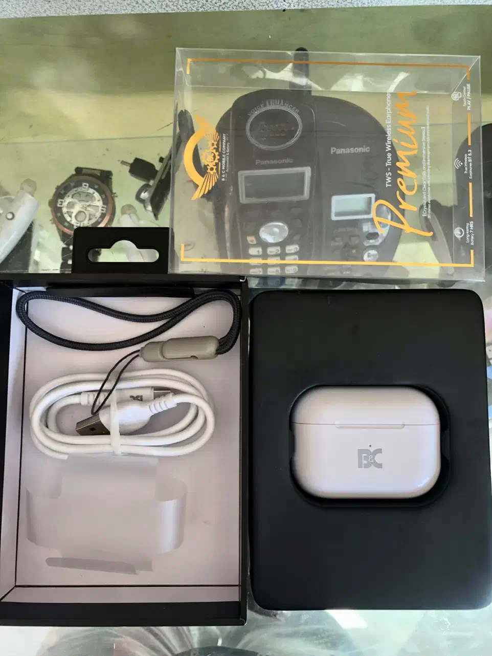 ایرپاد و ساعت هوشمند زیر قیمت بازار|لوازم جانبی موبایل و تبلت|خرمآباد, |دیوار