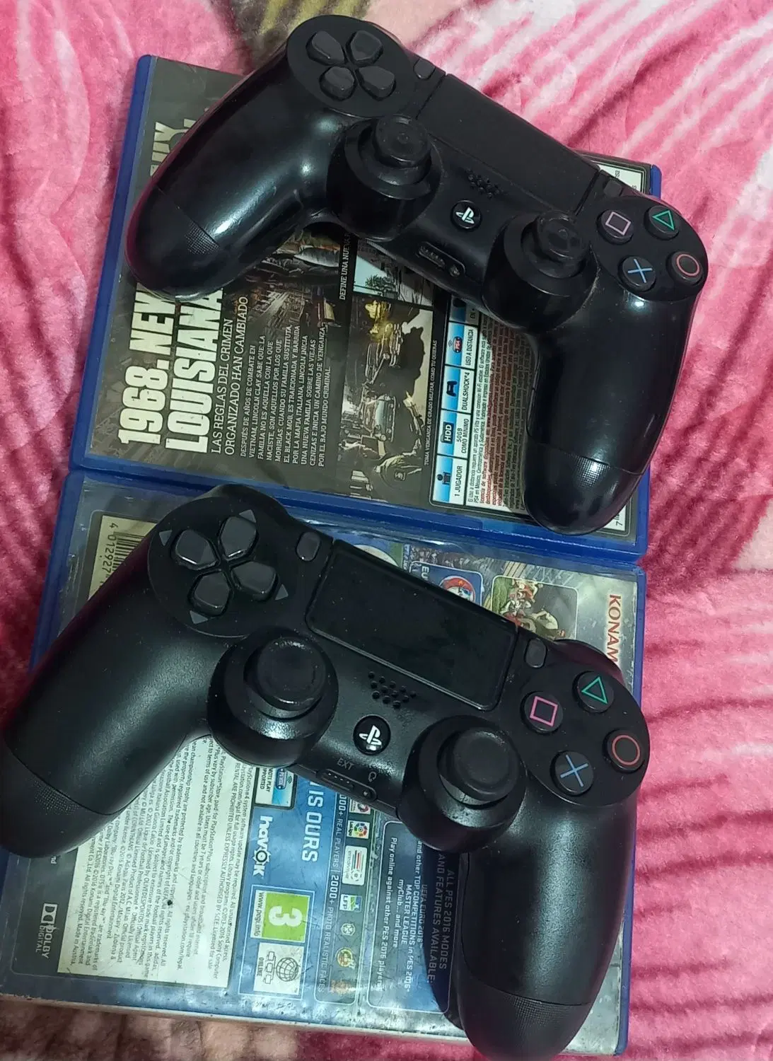دسته Ps4 وCD|کنسول، بازی ویدئویی و آنلاین|رشت, استقامت ۲|دیوار