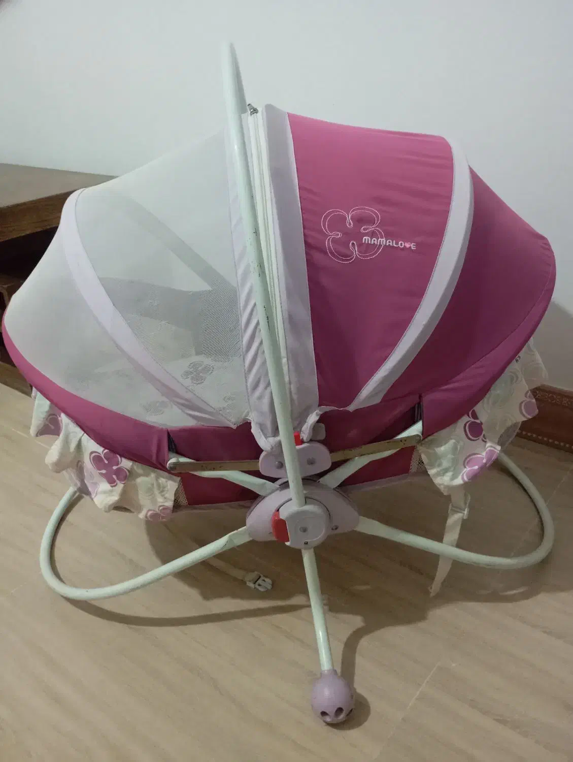 گهواره کودک|تخت و صندلی بچه|قیدار, |دیوار