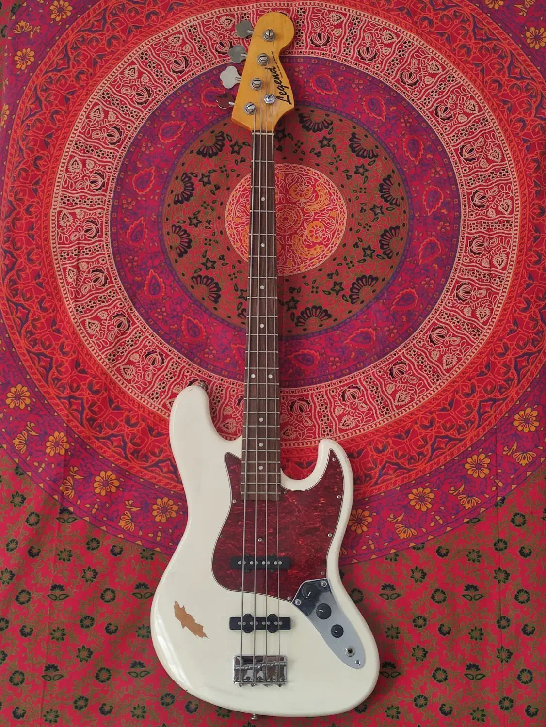 گیتار جز بیس Legend|گیتار، بیس، امپلیفایر|اصفهان, جلفا|دیوار