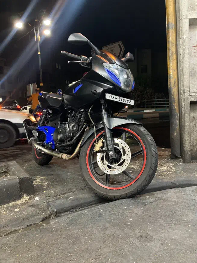 پالس ۲۲۰|موتورسیکلت|تهران, زرکش|دیوار