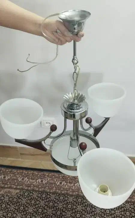 لوستر سه شاخه|لوستر و چراغ آویز|بروجرد, |دیوار