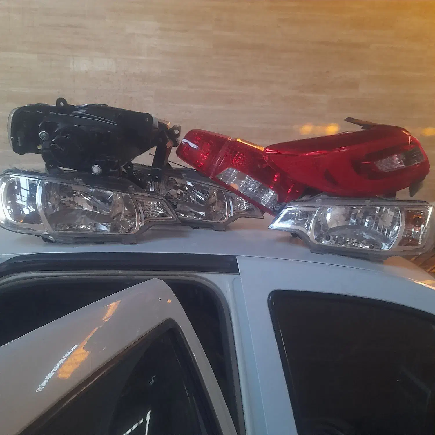 چراغ جلو آلیسان خط عقب آلیسان|قطعات یدکی و لوازم جانبی|ساوه, |دیوار