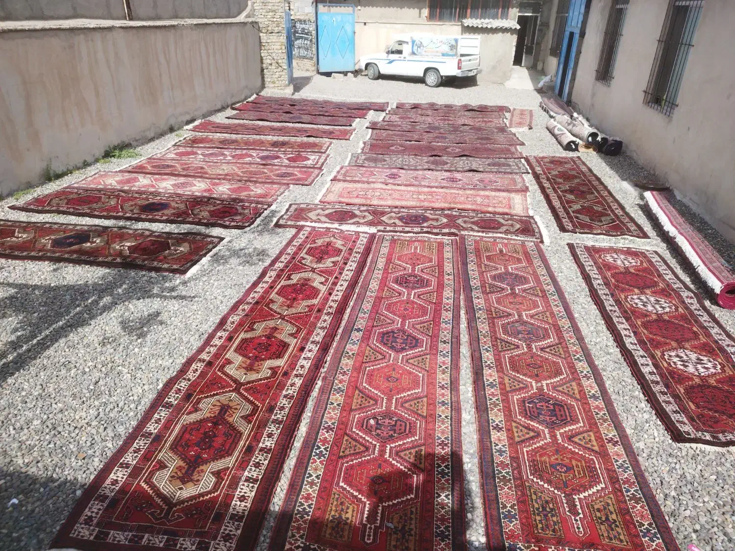 قالیشویی نور( میانه)|خدمات نظافت|میانه, |دیوار