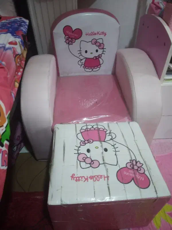 مبل ومیزبچگانه|مبلمان خانگی و میز عسلی|فولادشهر, مسکن مهر فولادشهر|دیوار