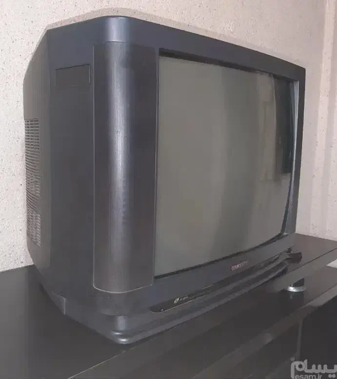 تلویزیون قدیمی (خ ری د)|تلویزیون و پروژکتور|مریوان, |دیوار